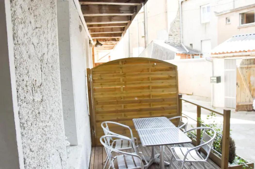 Gîte urbain ancienne écurie au centre ville et PARKING Nantes Exterior foto
